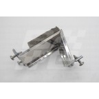 Image for BRACKET DOOR GLASS KIT LH