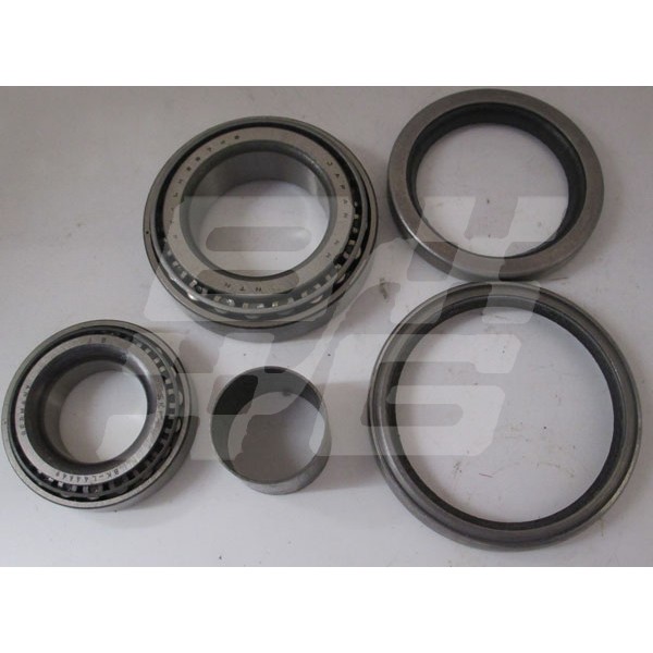 Image for HUB BEARING KIT REAR TR4A - 6